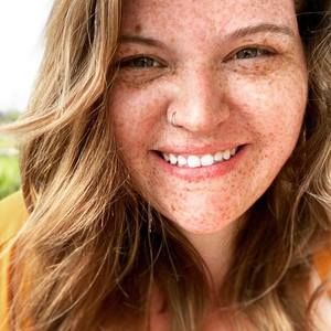 Meet your Posher, Niki